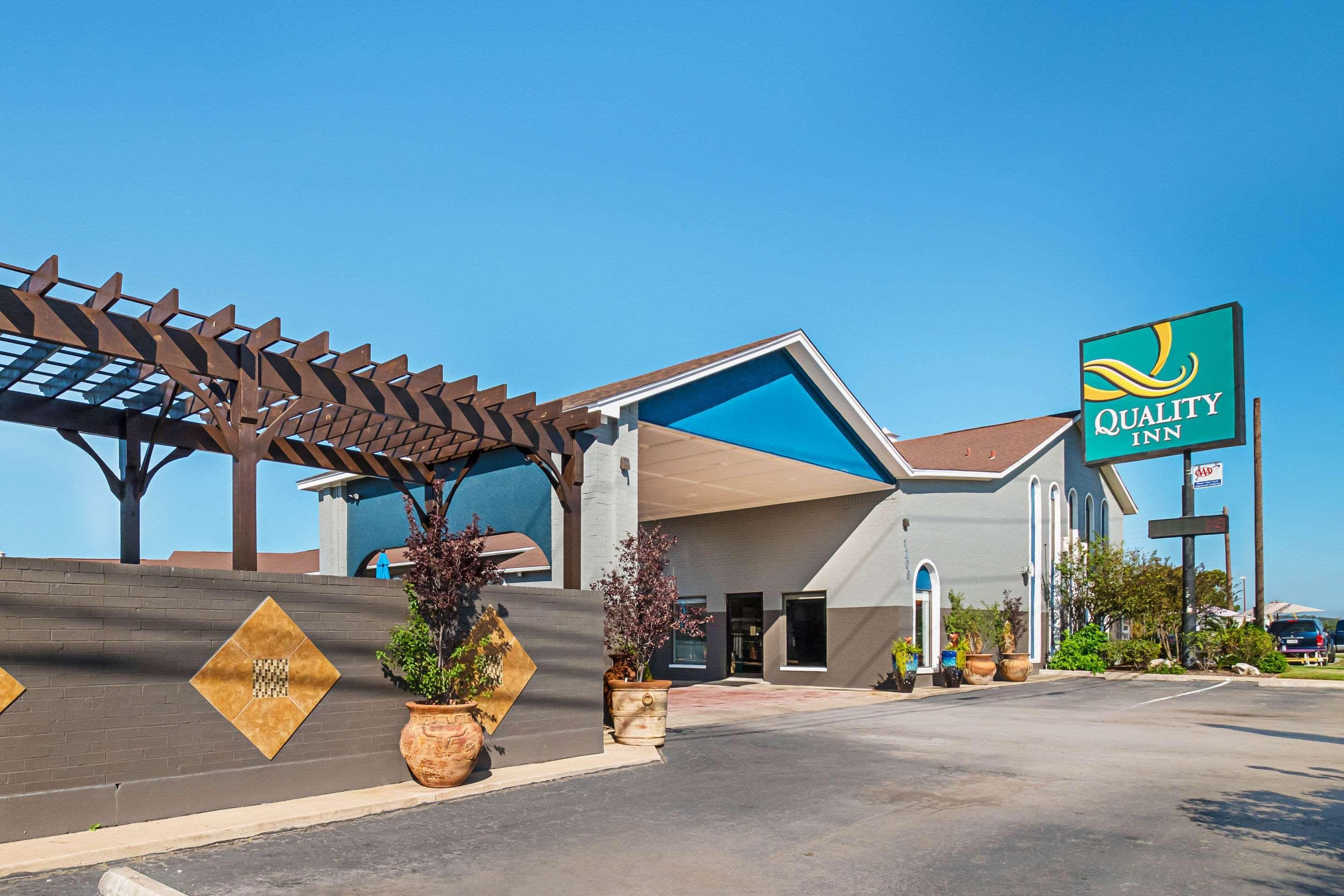 Quality Inn Near Lake Marble Falls Eksteriør billede